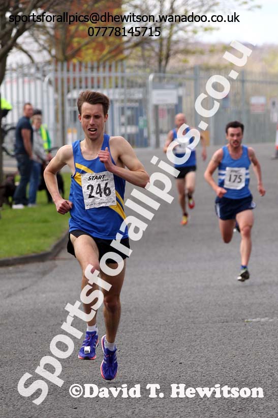 Wallsend Terry O'Gara Memorial 5k Road Race. photo: David T. Hewitson/Sports for All Pics